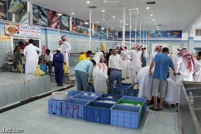 قصة مصورة : "الاقتصادية الإلكترونية" تتجول داخل سوق السمك في شمال الرياض