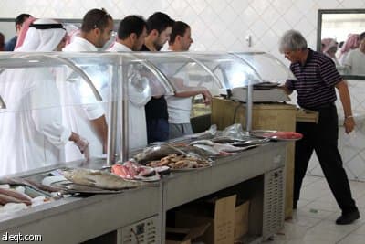 قصة مصورة : "الاقتصادية الإلكترونية" تتجول داخل سوق السمك في شمال الرياض