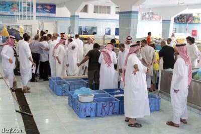 قصة مصورة : "الاقتصادية الإلكترونية" تتجول داخل سوق السمك في شمال الرياض
