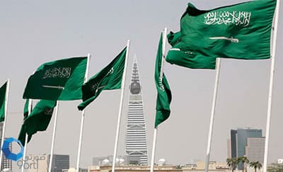 قصة مصورة : شوارع الرياض تتزين باللون الأخضر في يوم الوطن