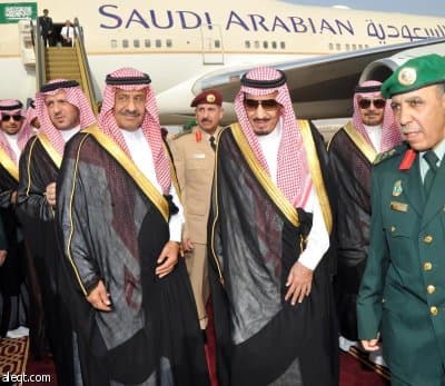 خادم الحرمين الشريفين يضع حجر الأساس لتوسعة المسجد النبوي