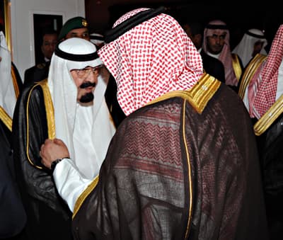 خادم الحرمين الشريفين يضع حجر الأساس لتوسعة المسجد النبوي