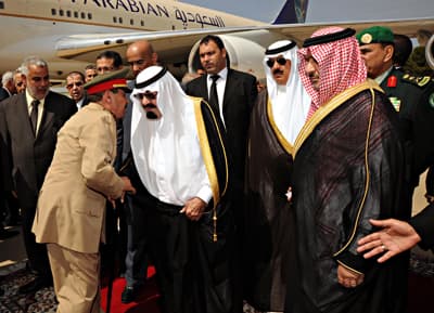 خادم الحرمين الشريفين يضع حجر الأساس لتوسعة المسجد النبوي