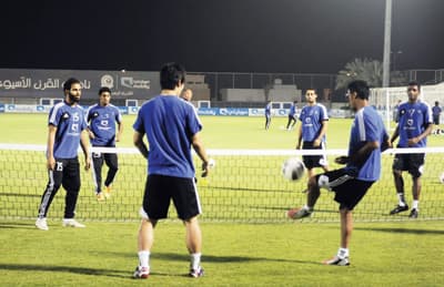 كورية تتحكم في أولسان.. ومصدر يحذر الهلال من منعها