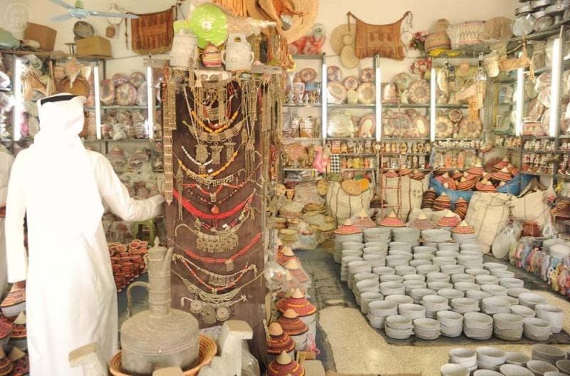 " المداهن " صخور في نجران تتحول لأواني منزلية ولحفظ الأطعمة