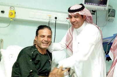 قرّاء "الاقتصادية" يكشفون هوية طبيب رحلة «الرياض - تبوك»