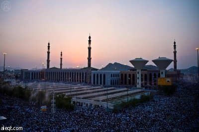 خالد الفيصل: نفرة عرفات تمت بمرونة وسهولة والحجاج في مزدلفة آمنين مطمئنين