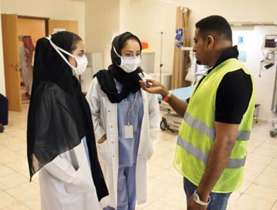 بحس إنساني.. ممرضات سعوديات يحتفلن بالعيد في المستشفيات