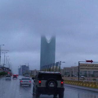 أمطار متوسطة على مدينة الرياض