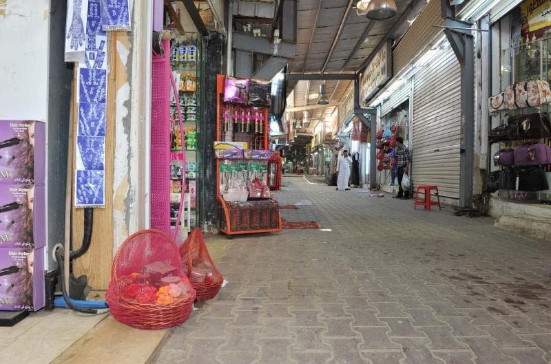 السوق الداخلي بمدينة جيزان القلب النابض للمدينة والمحرك التجاري لها