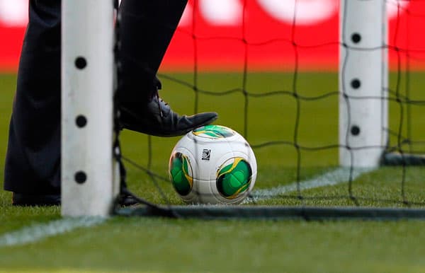 قصة مصورة : نظام مراقبة خط المرمى يستقطب الاهتمام في كأس العالم للاندية