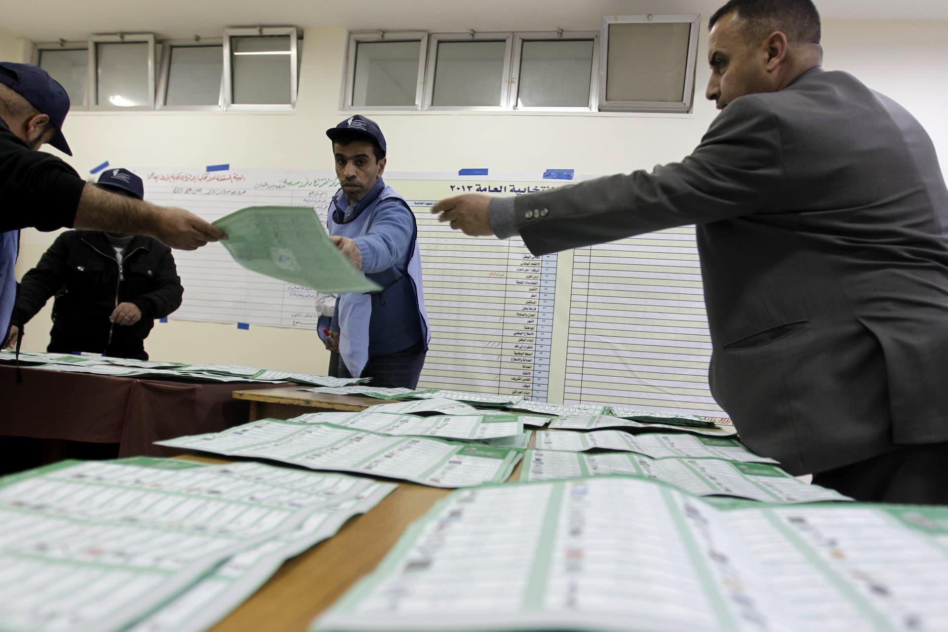 فوز الموالين للحكومة في الانتخابات الأردنية