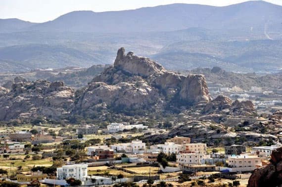 تنومة.. تظللها الغابات وسكانها يشربون من «دهناء»
