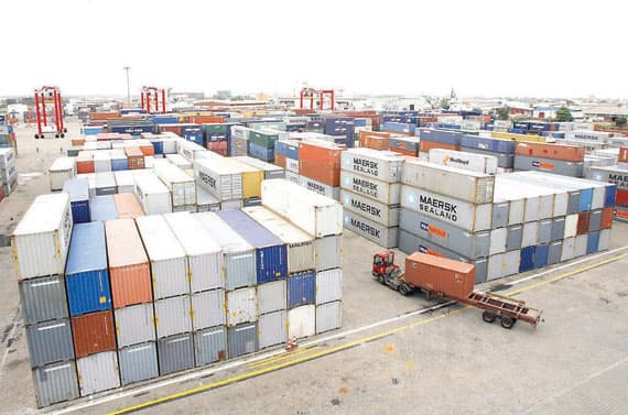 شباب أعمال لـ"الاقتصادية"  : صغار مستثمري الاستيراد والتصدير يتعثرون بسبب مزاحمة الوافدين