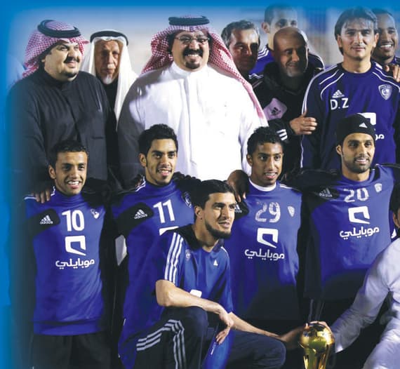 حفل الهلال .. الشلهوب على الأعناق