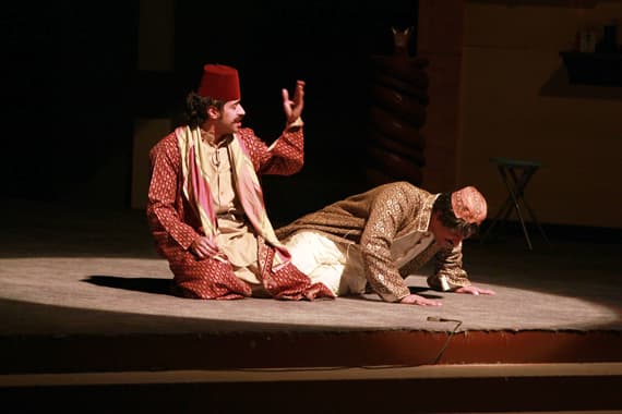 لجنة مهرجان المسرح الخليجي: لم نمنع الموسيقى في العروض المسرحية