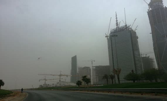 موجة غبار تضرب الرياض