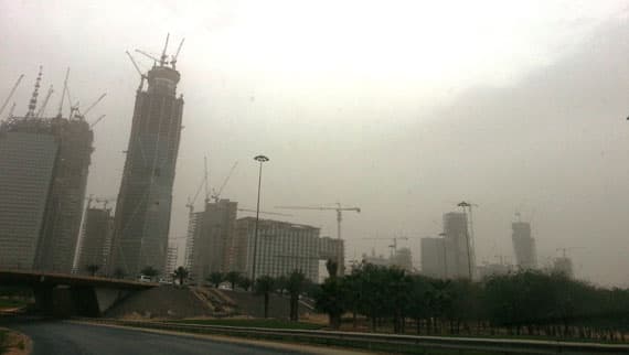 موجة غبار تضرب الرياض