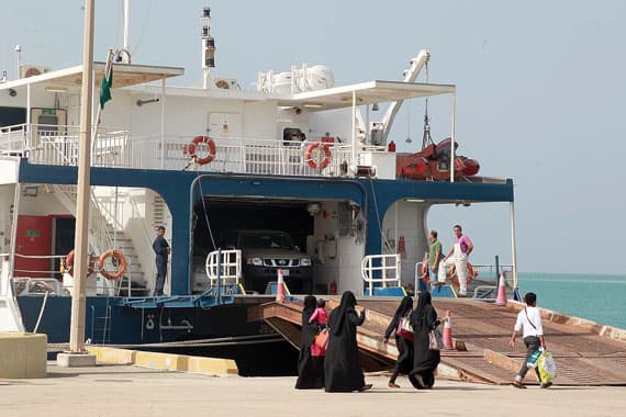 قصة مصورة : رحلة عبر عباراتي فرسان وجازان