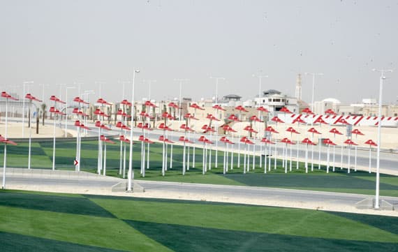 قصة مصورة : افتتاح مشروع امتداد طريقي أبي بكر والعروبة عبر القاعدة الجوية