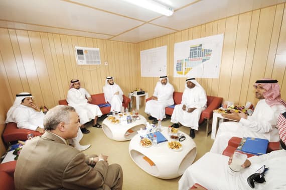 علي الفوزان: مشروع مدينة جبل علي الصناعية رافد للاقتصاد الوطني