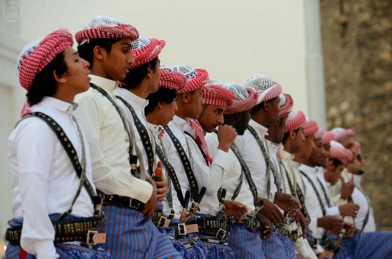 قصة مصورة:  صور متفرقة من الجنادرية في اليوم الثاني