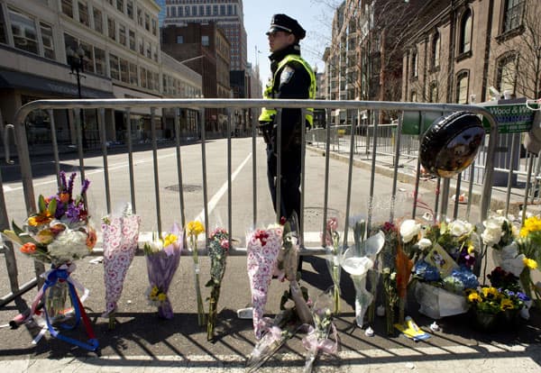 قصة مصورة : شبكة السي.ان.ان تبث فيديو للمشتبه في تفجيري بوسطن