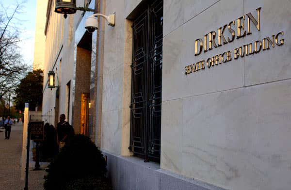 قصة مصورة : شبكة السي.ان.ان تبث فيديو للمشتبه في تفجيري بوسطن