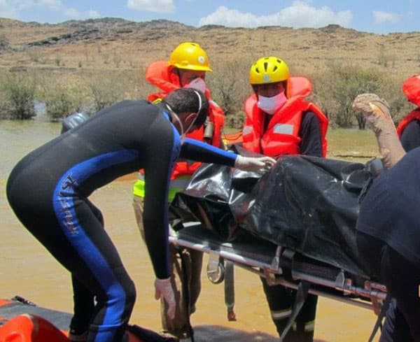 الباحة:  الدفاع المدني يعثر على جثة المفقود الثاني في سد وادي العقيق