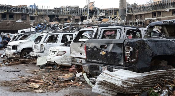 قصة مصورة : إعصار أوكلاهوما يقتل 91 شخصا