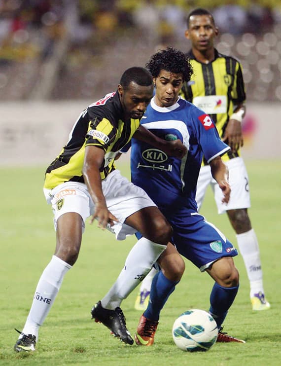 الفتح والاتحاد .. من يعبر؟
