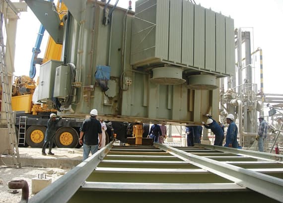 الكهرباء تصل إلى 12485 مدينة وقرية وهجرة و6.8 مليون مشترك بنهاية مارس 2013