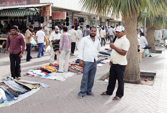 شارع السويكت.. «كيرلا» في الدمام