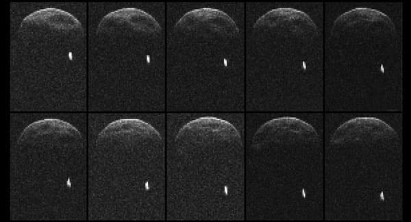 كويكب كبير يقترب من الأرض بصحبة قمر صغير أمس الجمعة