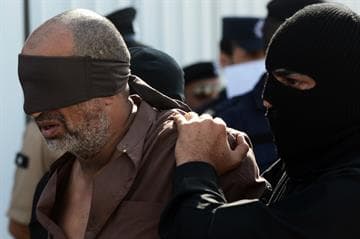 الكويت: إعدام "وحش حولي" لاغتصابه 17 طفلا