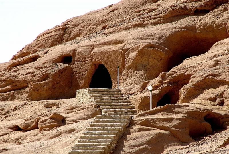 قصة مصورة: عناق التاريخٍ وجمال الطبيعة في تبوك