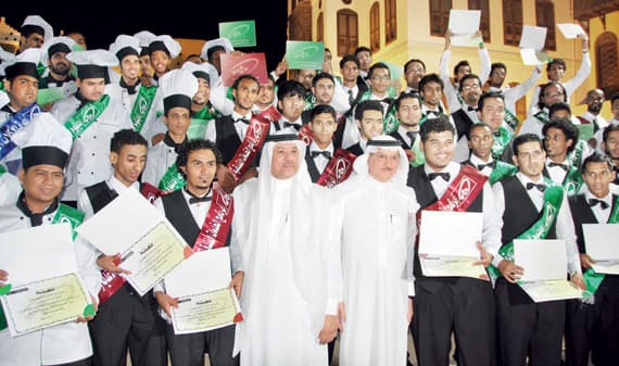 الصندوق الخيري الاجتماعي يطلق برنامج المنح التعليمية