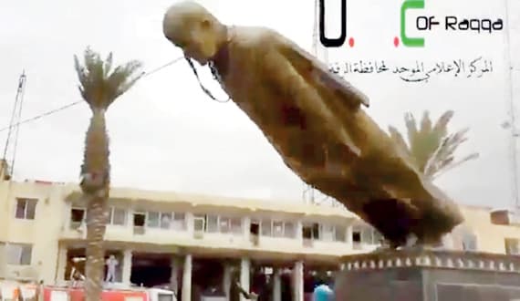 الغرب أفسد الثورة بـ «الصحوات» و«الفوضى»