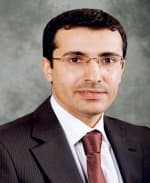 «أبو ساق» ينتقل من جامعة مانشستر إلى جامعة لندن