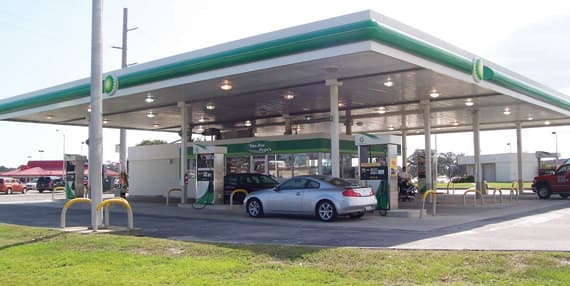 توحيد أسعار الوقود في دول الخليج لمحاصرة التهريب