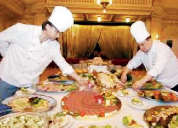 «مجموعة فهد الرشيد» .. 15 شركة متخصصة ونجاح متواصل في الأصعدة كافة