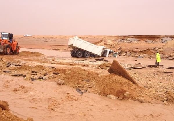 الدفاع المدني يعثر على مفقود الشمالية متوفيا في سيارته