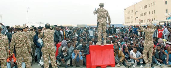 مركز الإيواء ليس معتقلاً .. ولا قائمة سوداء للمرحَّلين