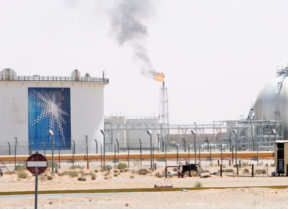 السعودية تزيد تخزين نفطها في اليابان قرب زبائنها الآسيويين