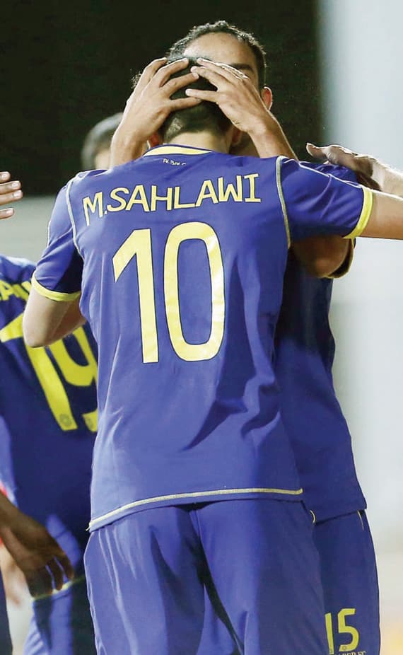 يا «غالب الكل» .. «من يقواك»