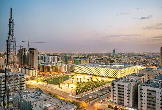 «تطوير الرياض» تنهي أعمال ساحة مكتبة الملك فهد الوطنية