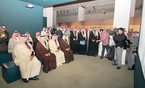 أمير الرياض: الملك فيصل أسهم بجهد كبير في ترسيخ وتثبيت المملكة