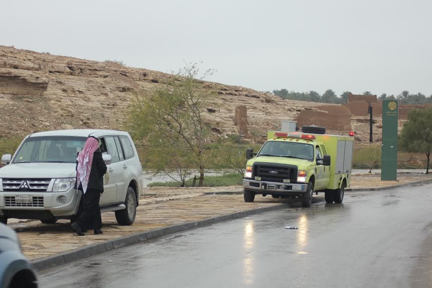 قصة مصورة : الرياض .. المطر .. البهجة