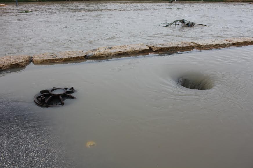 قصة مصورة : الرياض .. المطر .. البهجة
