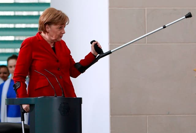 إصابة مستشارة ألمانيا بكسر في الحوض خلال التزلج في سويسرا